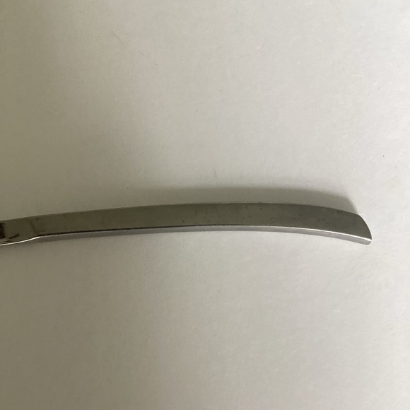 Guy Degrenne Knives Set of Four Curved - Picture 5 of 11